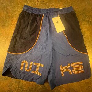 Nike Kids‎ Standard Fit Blue & Black Shorts L